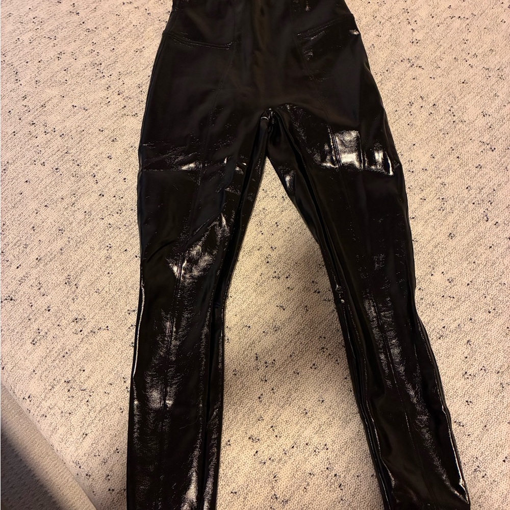 SPANX Faux Leather Leggings – High-Waisted, Black (size small)